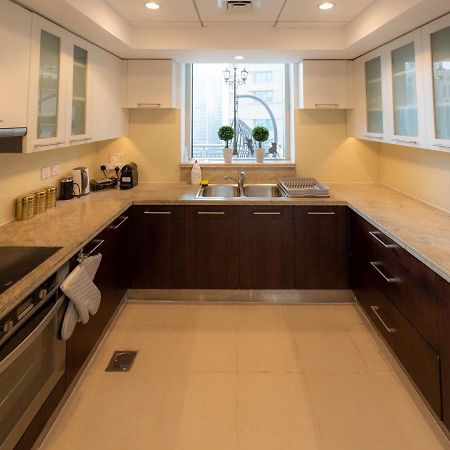 First Class 2Br With Burj Khalifa & Downtown View Dubai Exterior photo