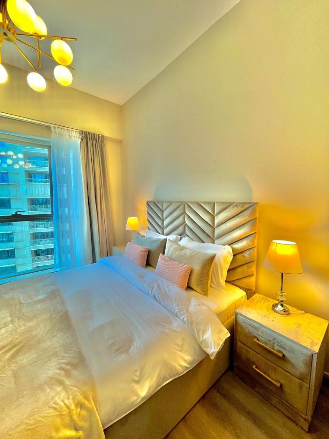 First Class 2Br With Burj Khalifa & Downtown View Dubai Exterior photo