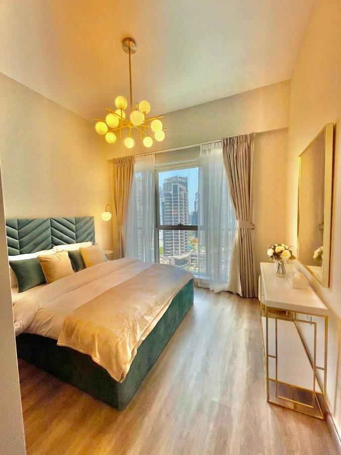 First Class 2Br With Burj Khalifa & Downtown View Dubai Exterior photo