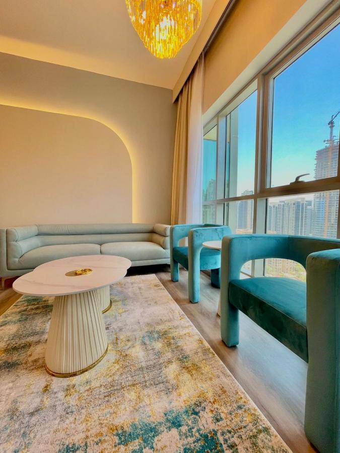First Class 2Br With Burj Khalifa & Downtown View Dubai Exterior photo