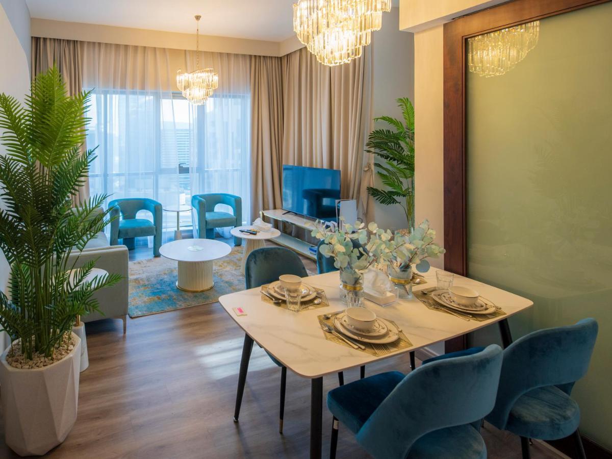 First Class 2Br With Burj Khalifa & Downtown View Dubai Exterior photo