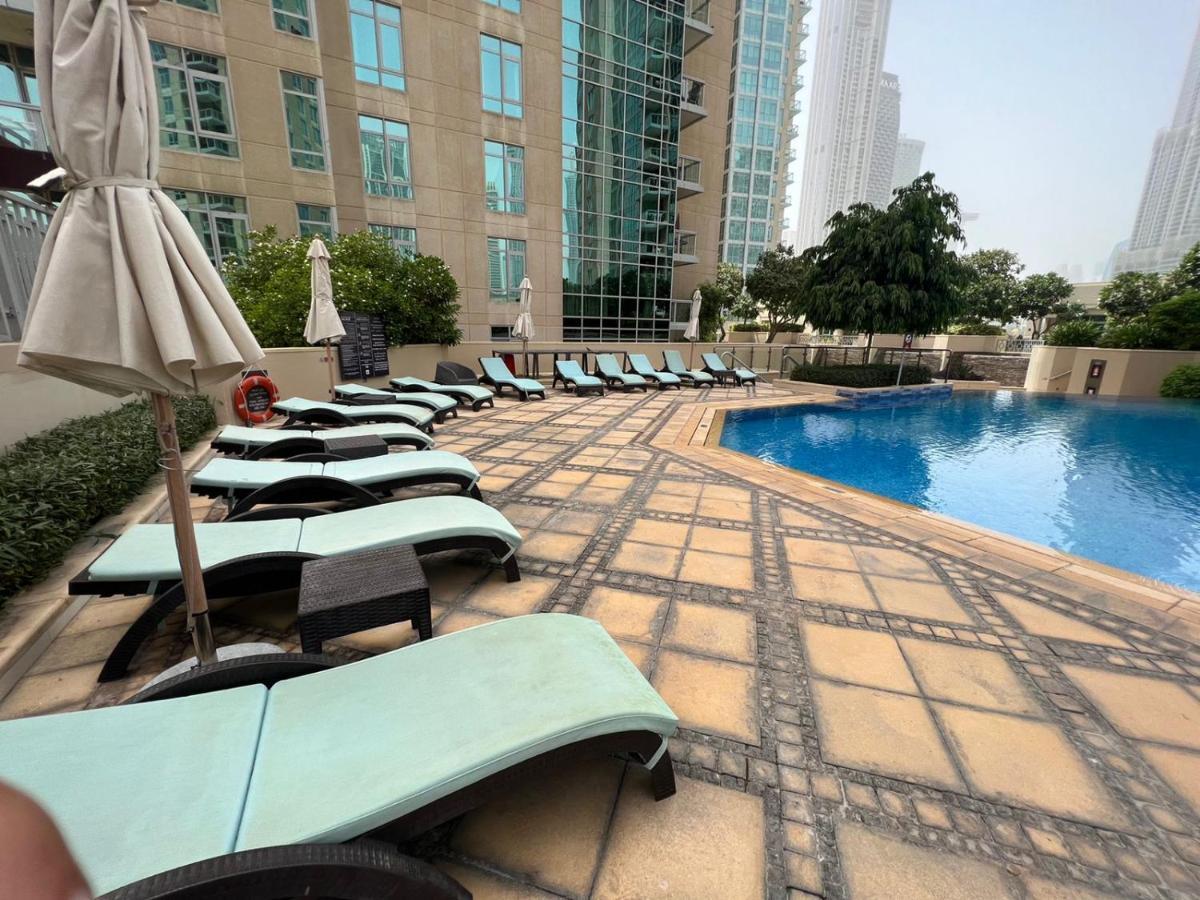 First Class 2Br With Burj Khalifa & Downtown View Dubai Exterior photo